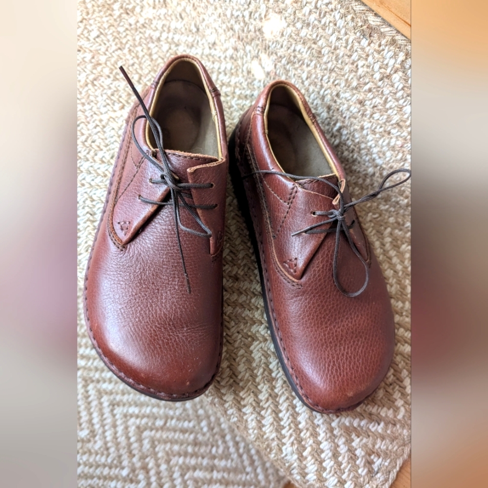 Birkenstock Brown Leather Flats Comfortable Design